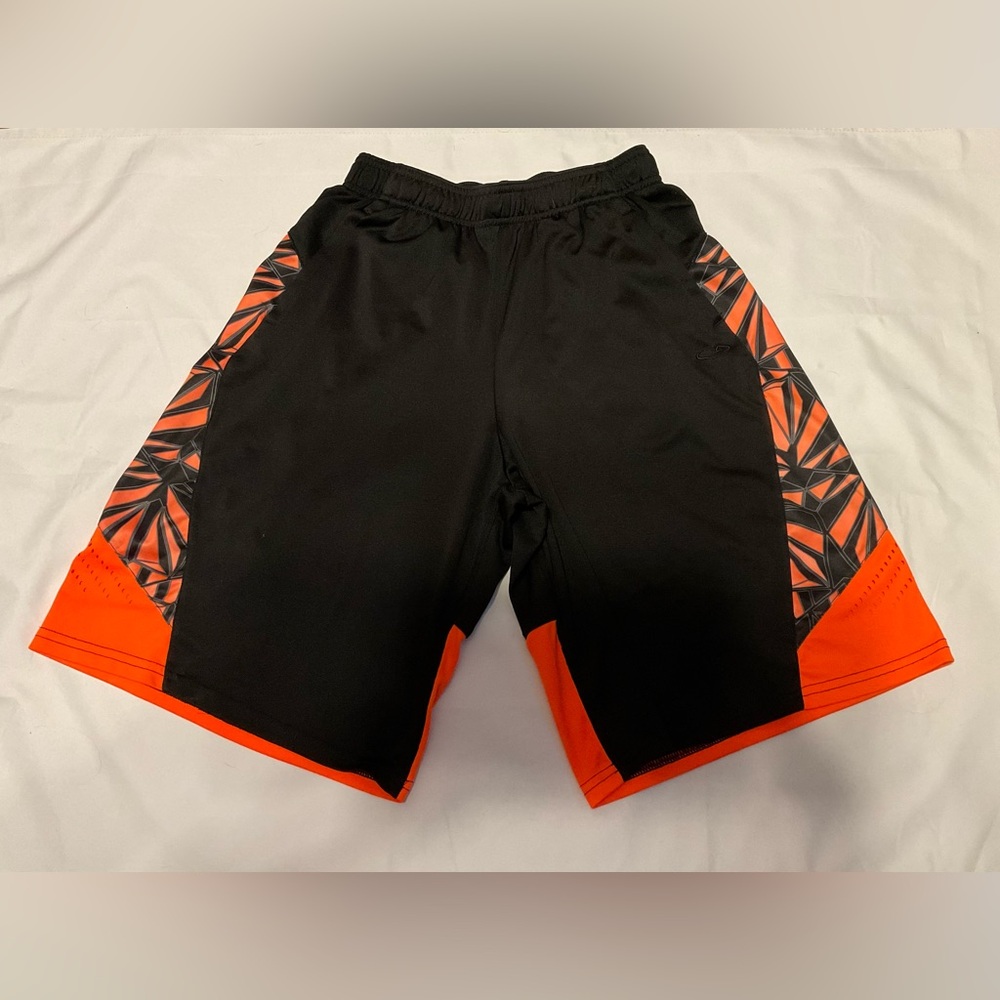 Boy’s C9 by Champion Basketball Shorts. Functional Drawstring. Pockets.